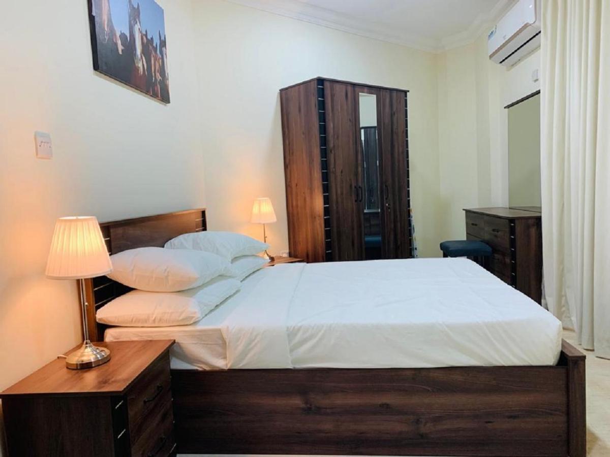 Chelsea Gardens Apartment Doha Bagian luar foto