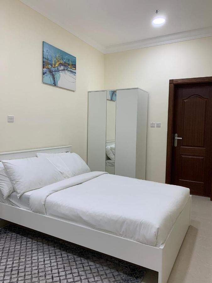Chelsea Gardens Apartment Doha Bagian luar foto