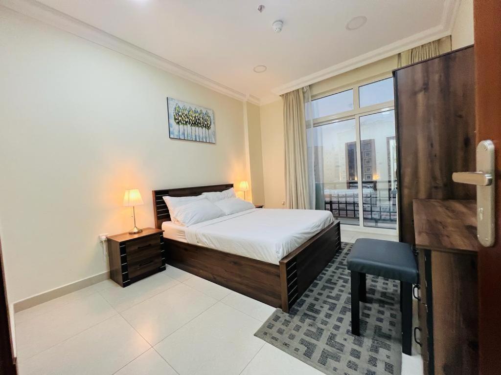 Chelsea Gardens Apartment Doha Bagian luar foto