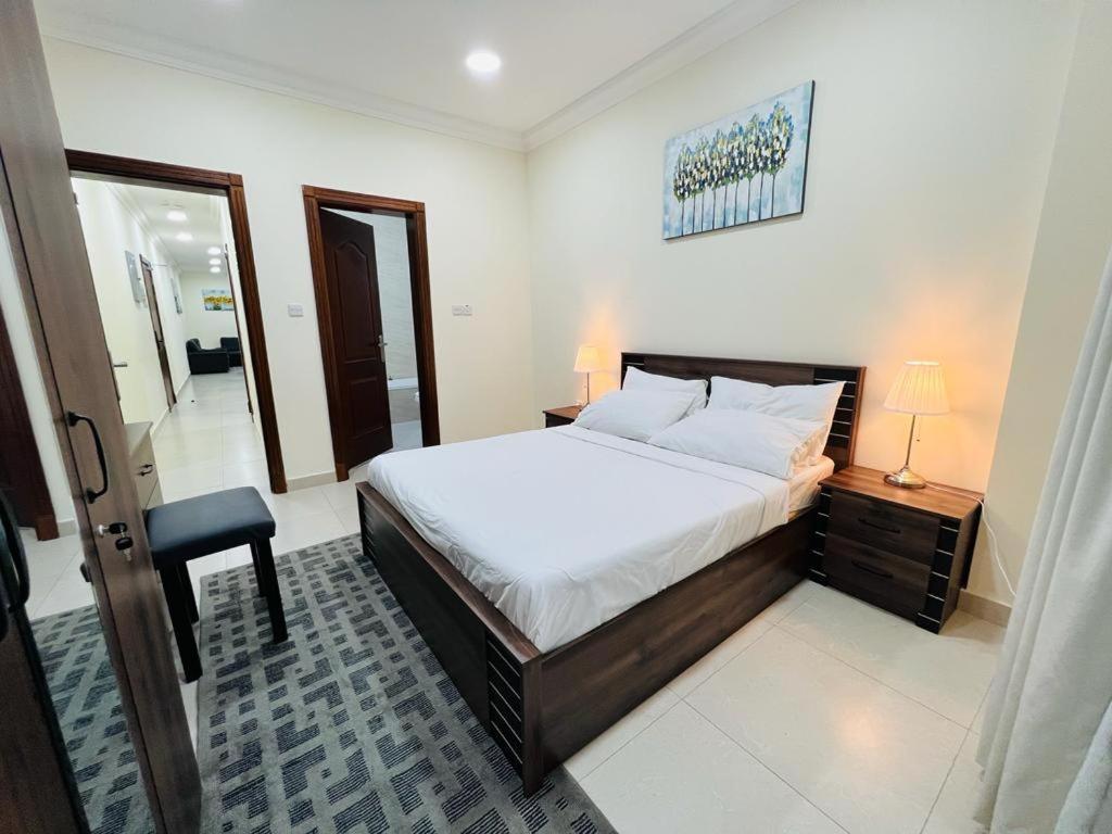 Chelsea Gardens Apartment Doha Bagian luar foto