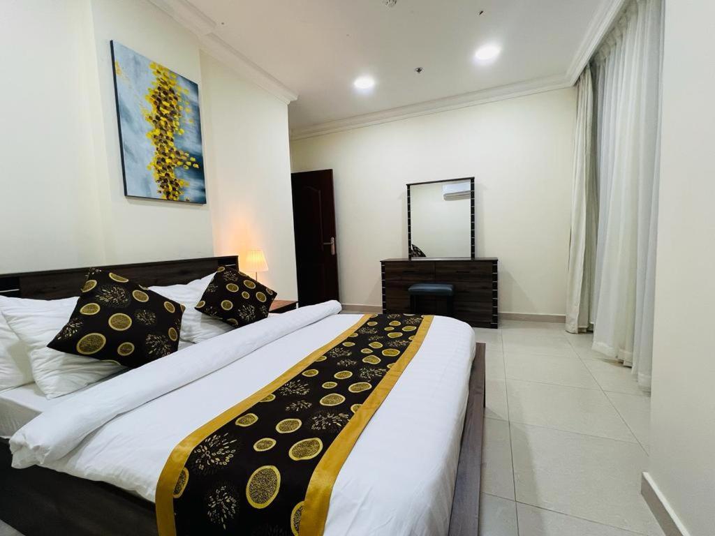 Chelsea Gardens Apartment Doha Bagian luar foto