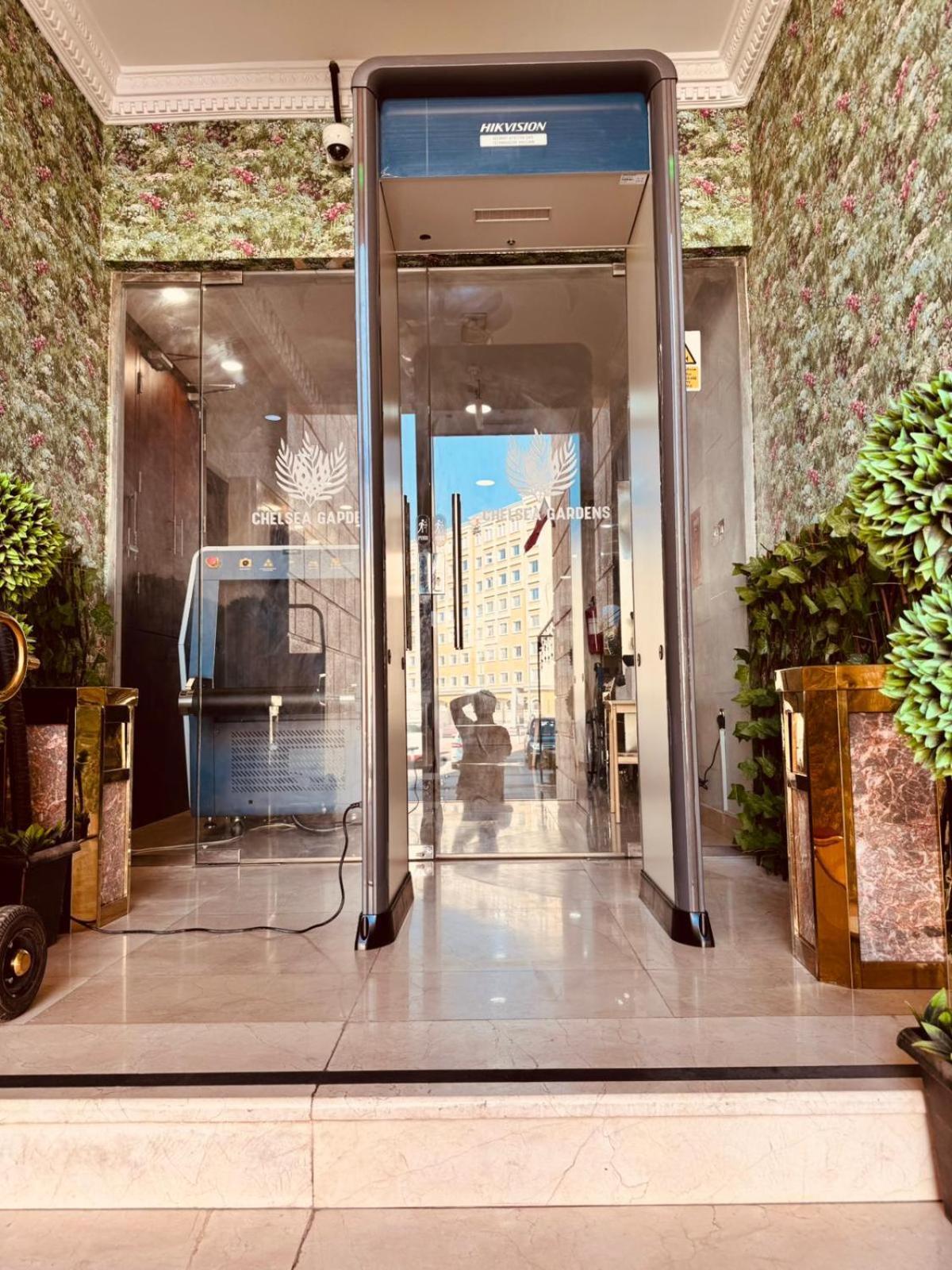 Chelsea Gardens Apartment Doha Bagian luar foto